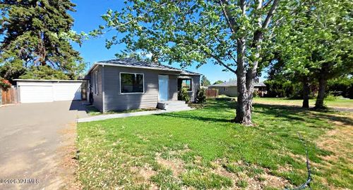 1105 S 31st Ave, Yakima, WA, 98902-4909 | Card Image