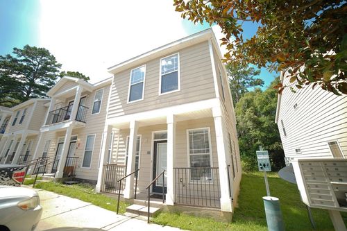 207-2400 Fred Smith Rd, TALLAHASSEE, FL, 32303-1641 | Card Image