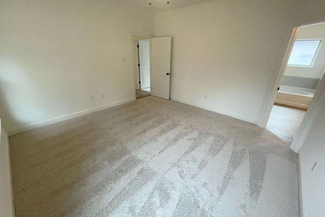 1585 Little Cypress Loop, House other with 3 bedrooms, 2 bathrooms and 2 parking in Orange TX | Image 4