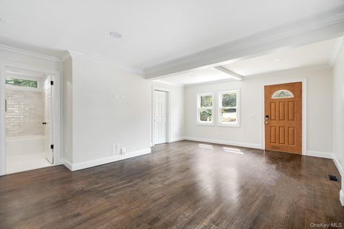 131 Vassar Rd, Poughkeepsie, NY, 12603-5449 | Card Image