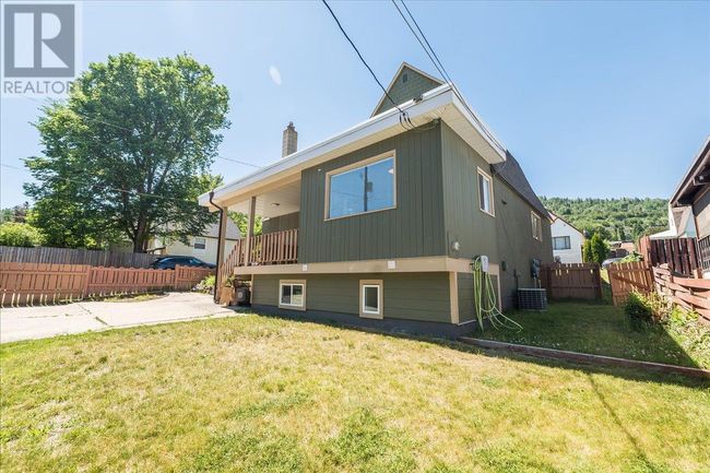 798 Kipling St, House other with 3 bedrooms, 2 bathrooms and 4 parking in Trail BC | Image 4