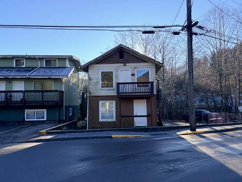 1106 Park Avenue, Ketchikan, AK, 99901 | Card Image
