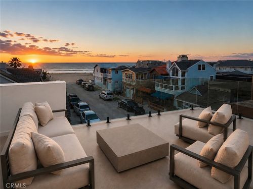 122 29th St, Newport Beach, CA, 92663-3419 | Card Image