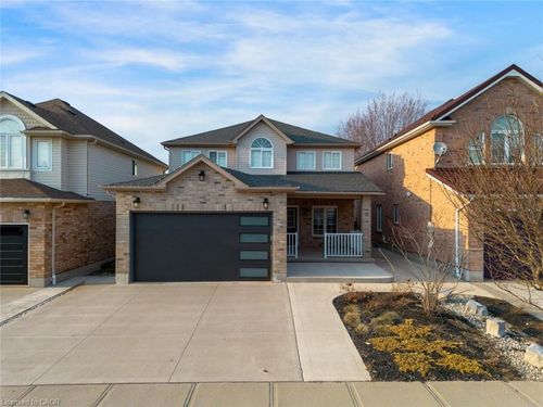 50 Cranbrook St, Kitchener, ON, N2P2W5 | Card Image