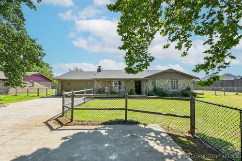 11325 Elwood Ave, Jenks, OK, 74037-2084 | Card Image