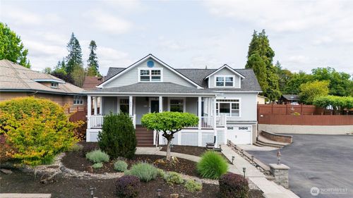 322 Kirby Ave Ne, Castle Rock, WA, 98611-9055 | Card Image