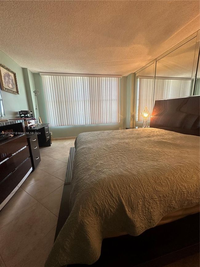 1718 - 3800 S Ocean Dr, Condo with 2 bedrooms, 2 bathrooms and null parking in Hollywood FL | Image 29