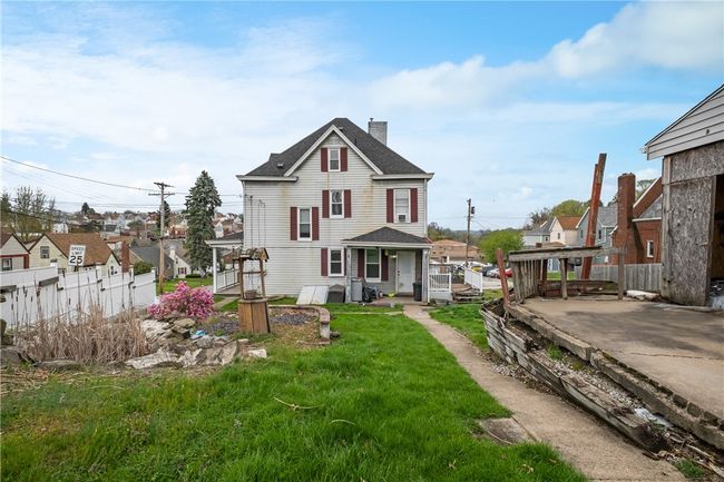 1045 Park Ave, House other with 4 bedrooms, 2 bathrooms and null parking in East Mc Keesport PA | Image 34