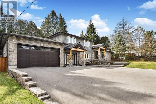 6 Johnston Ave, Hamilton, ON, L9H5E3 | Card Image