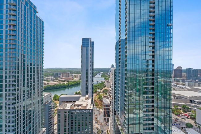 UNIT-3401 - 84 N Interstate 35, Condo with 2 bedrooms, 2 bathrooms and null parking in Austin TX | Image 27