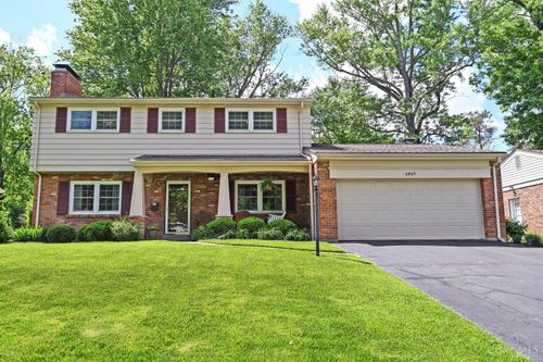 6847 Meadowdale Cir, Madeira, OH, 45243-2551 | Card Image