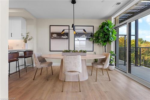 209-1882 Gordon St, Guelph, ON, N1L0P6 | Card Image