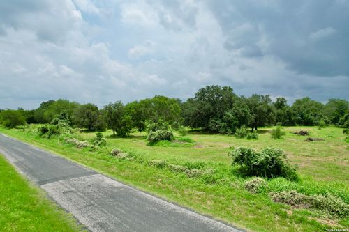 1873 Bronder Rd, Pleasanton, TX, 78064-6771 | Card Image