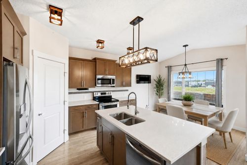 46 Fireside Pl, Cochrane, AB, T4C0R2 | Card Image