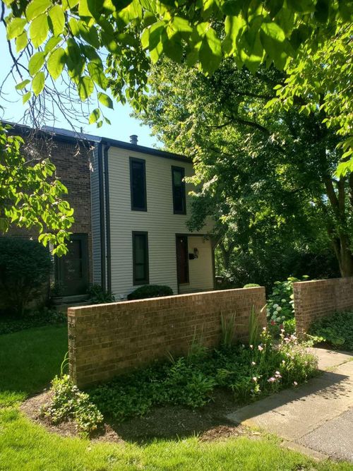 912 Ravine Dr, Villa Hills, KY, 41017-3679 | Card Image