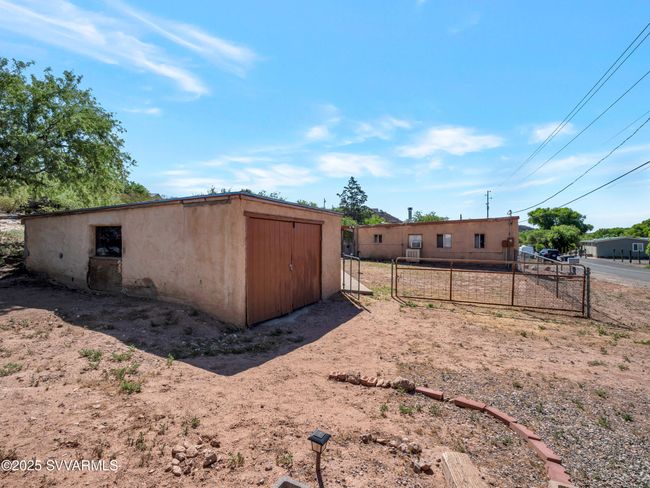 Garage/Shop with electricity and extra room! | Image 28