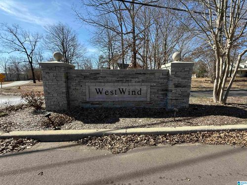 247-6480 White Oak Ln, HUEYTOWN, AL, 35023-6715 | Card Image