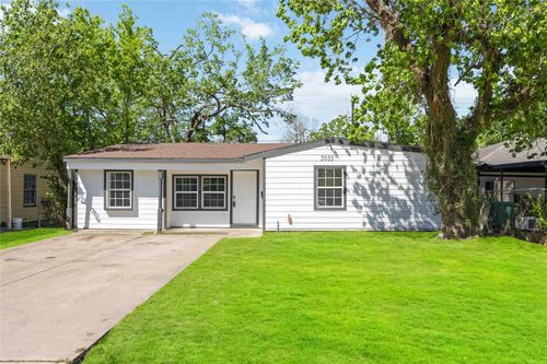 5033 Doolittle Blvd, Houston, TX, 77033-3494 | Card Image