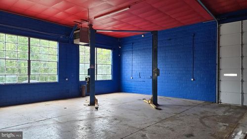 541 Kings Hwy, Swedesboro, NJ, 08085-5057 | Card Image