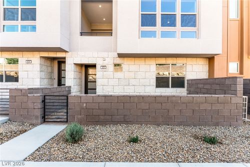 635 Talon Ridge St, Las Vegas, NV, 89138-6393 | Card Image