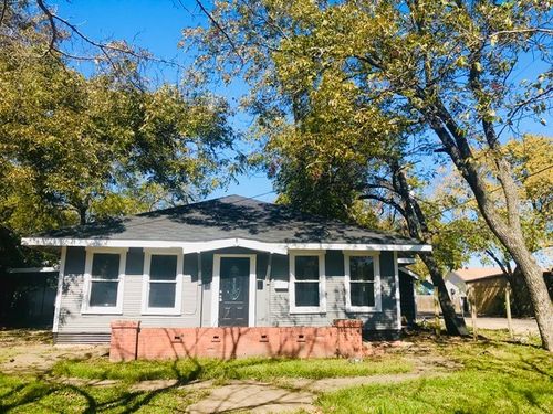 106 W Decatur St, Ennis, TX, 75119-4020 | Card Image
