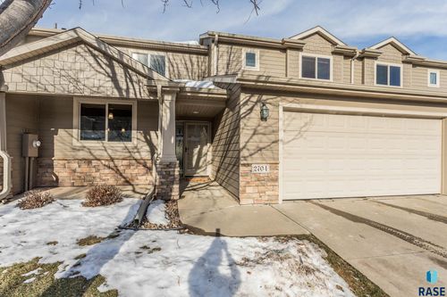 2704 E Tranquility Pl, Sioux Falls, SD, 57108-4892 | Card Image