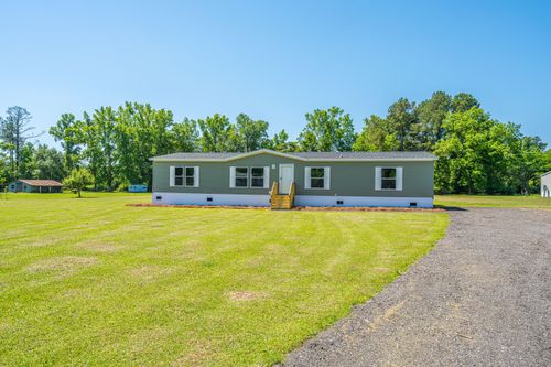 496 1st Texas Rd, Saint George, SC, 29477-6909 | Card Image