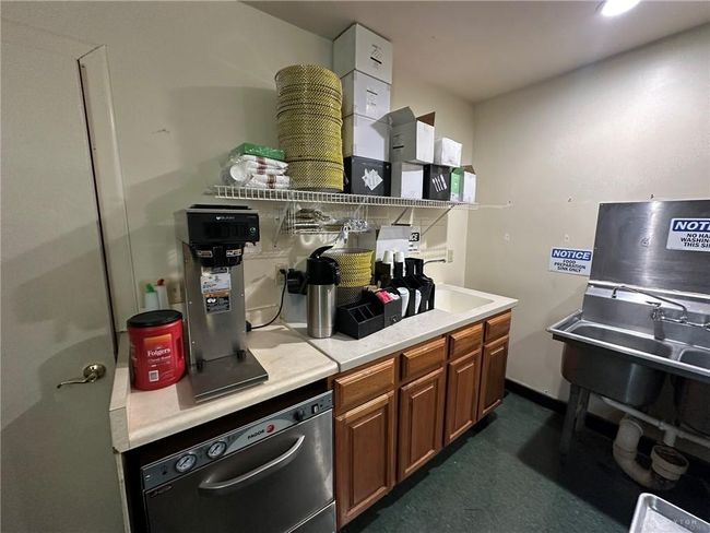3155 S State Route 48, House other with 4 bedrooms, 3 bathrooms and null parking in Ludlow Falls OH | Image 76