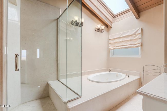 4165 Ocean Dr Oxnard CA 93035-large-027- | Image 28