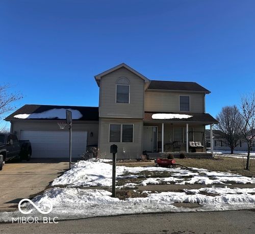 4651 Maplelawn Dr, Columbus, IN, 47203-4768 | Card Image