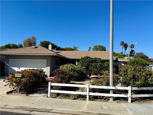 635 Flaming Star Ave, Thousand Oaks, CA, 91360-1522 | Card Image