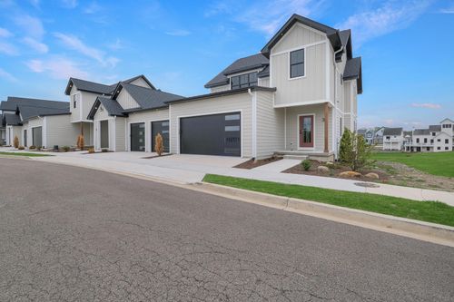 3 Beech Tree Place, Ottawa, IL, 61350 | Card Image