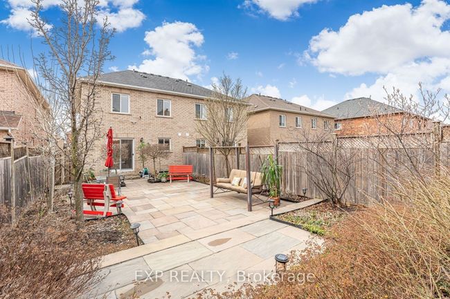 16 La Pinta St, House attached with 3 bedrooms, 3 bathrooms and 2 parking in Maple ON | Image 38