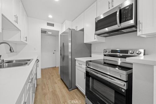 302-647 Orange Grove Ave, South Pasadena, CA, 91030-1616 | Card Image