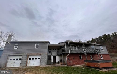 1390 Old 220 Rd, BELLEFONTE, PA, 16823-6110 | Card Image