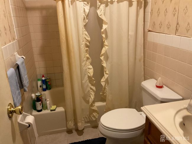 903 N Oaks Blvd, Townhouse with 2 bedrooms, 2 bathrooms and null parking in North Brunswick NJ | Image 9