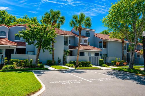 180-4704 Chevy Pl, ORLANDO, FL, 32811-7354 | Card Image