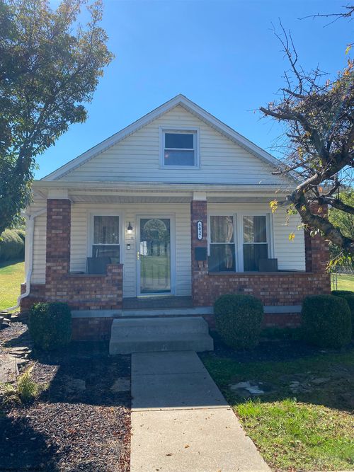 8037 Maple Ave, Stonewood, WV, 26301-7738 | Card Image