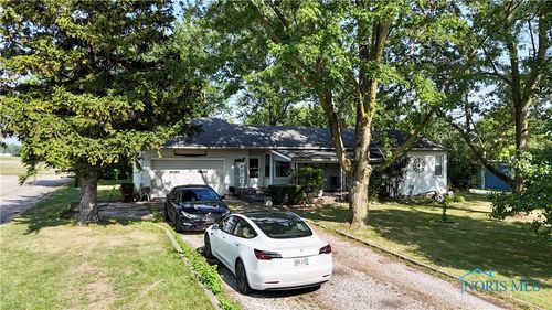 823 N Williams St, Paulding, OH, 45879-1064 | Card Image