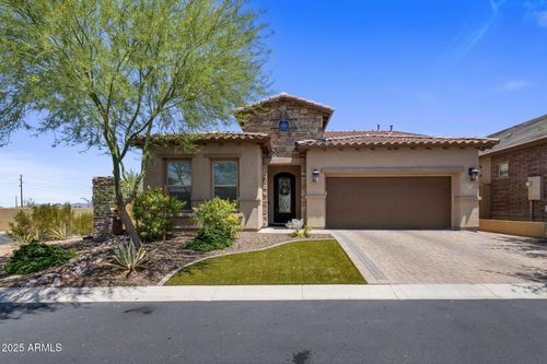 6916 E Russell St, Mesa, AZ, 85207-1628 | Card Image