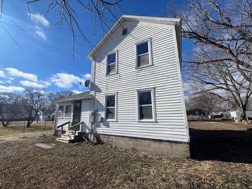 916 S 32nd St, Fort Dodge, IA, 50501-6433 | Card Image