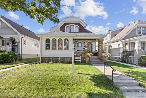 3441 S 10th St, Milwaukee, WI, 53215-5117 | Card Image