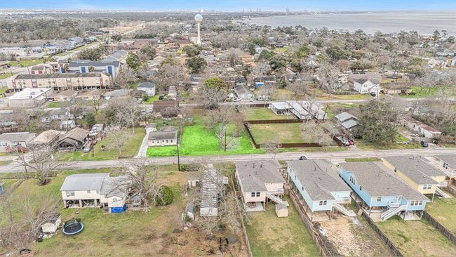 402 Bay Oaks Dr, Home with 0 bedrooms, 0 bathrooms and null parking in La Porte TX | Image 25