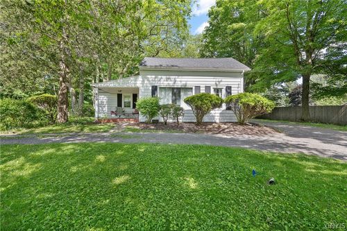609 S Manlius St, Fayetteville, NY, 13066-2115 | Card Image