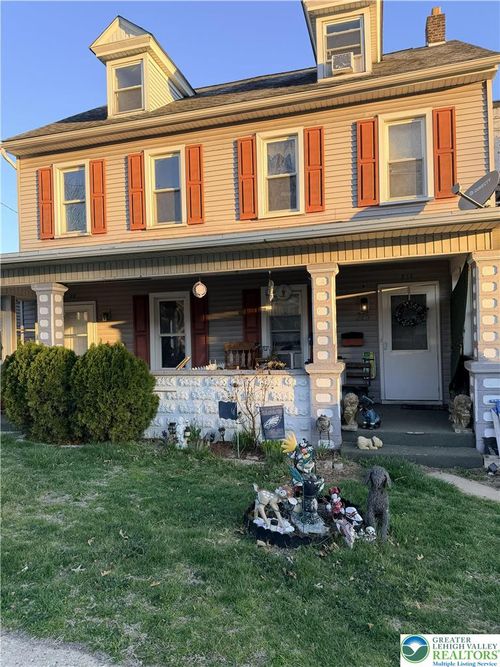 215 Lehigh Ave, Palmerton, PA, 18071-1807 | Card Image