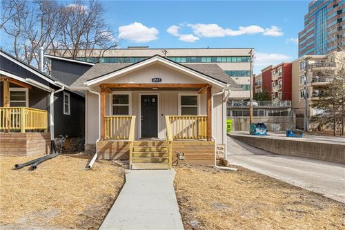 4517 Jarboe St, Kansas City, MO, 64111-3507 | Card Image