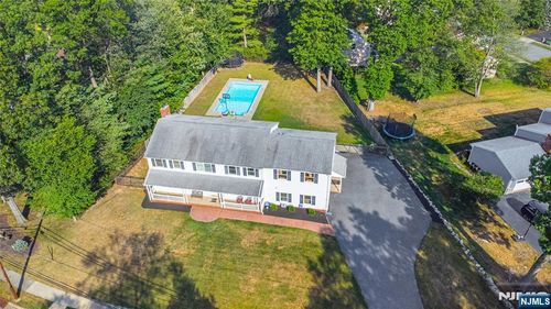 115 Webster Dr, Wayne, NJ, 07470-5448 | Card Image