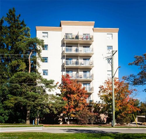 204-736 Old Albert St, Waterloo, ON, N2L6R4 | Card Image