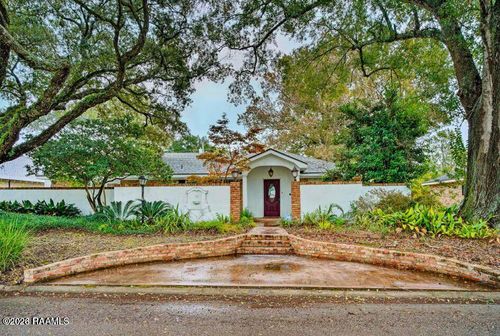 305 Cambridge Dr, Lafayette, LA, 70503-4307 | Card Image