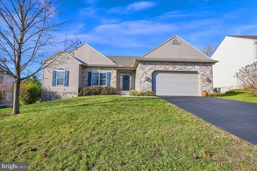 420 Silver Maple Court, MOUNT WOLF, PA, 17347 | Card Image